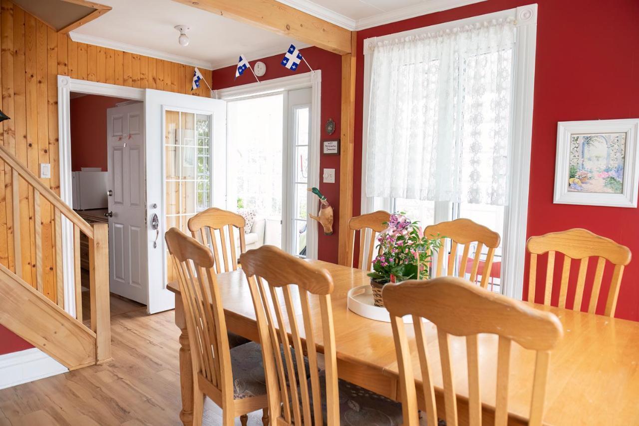 Bed & Cafe Petit Papillon Bed & Breakfast Grandes-Bergeronnes Exterior photo